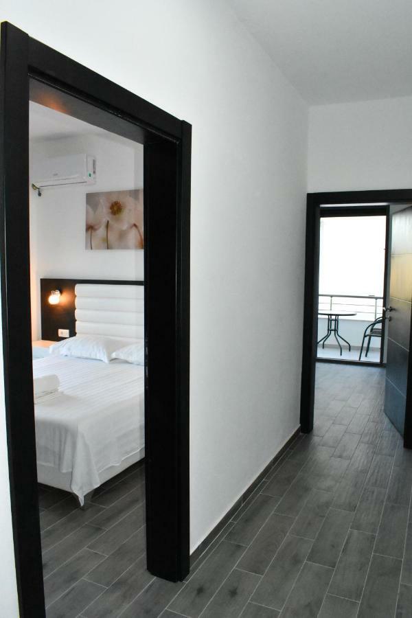 Flo Apartments Ulcinj Exterior photo